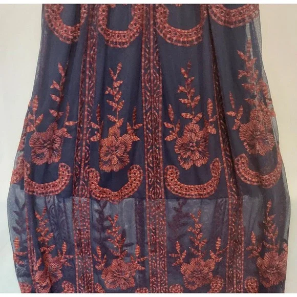 Altar'd State Womens Navy & Maroon Floral Lace Maxi Dress Size Medium NWT - Picture 7 of 14